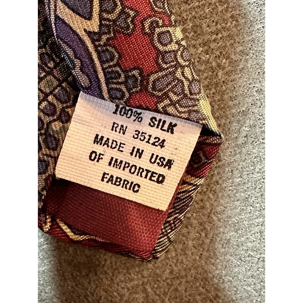 Benchmark Tie Paisley Necktie 100% Silk Made in USA 59